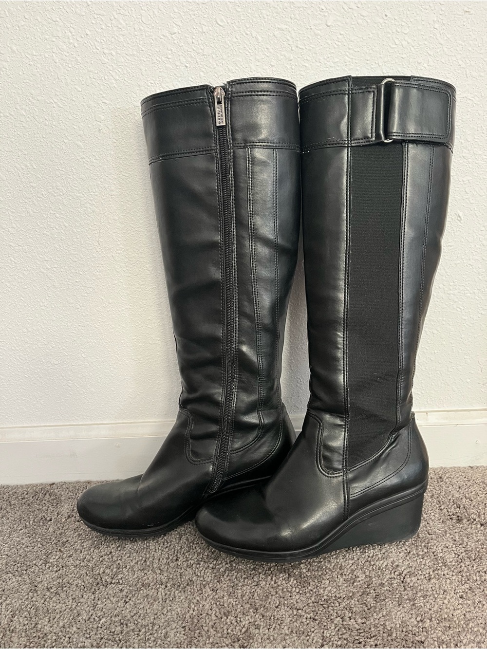 Y2K Kenneth Cole Reaction Wedge Boot, size 7.5 - Picture 2 of 11